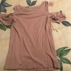 American Eagle Cold Shoulder top
